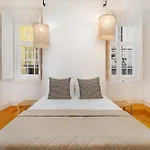 Apartman Whome Elegant Flat In A Top-notch Location Lisboa